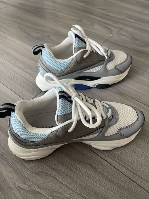 Vand Dior B22 1 la 1  cu originalul