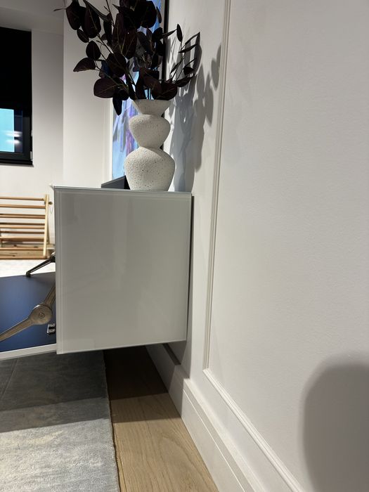 Comoda/Stand tv suspendat