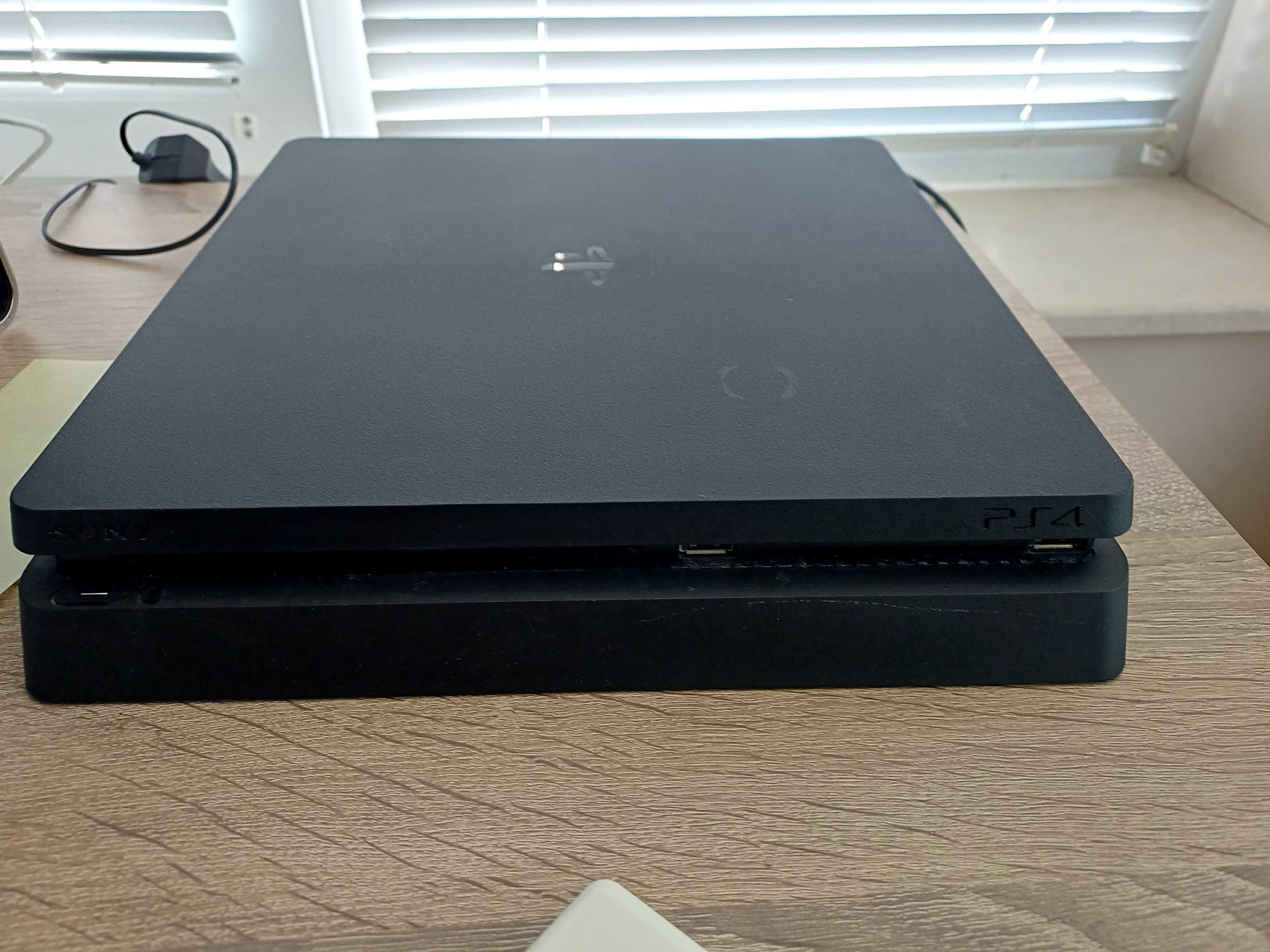 Ps4 otvoren e predi godina kupen e 2020 i ne e polzvan 1000gb