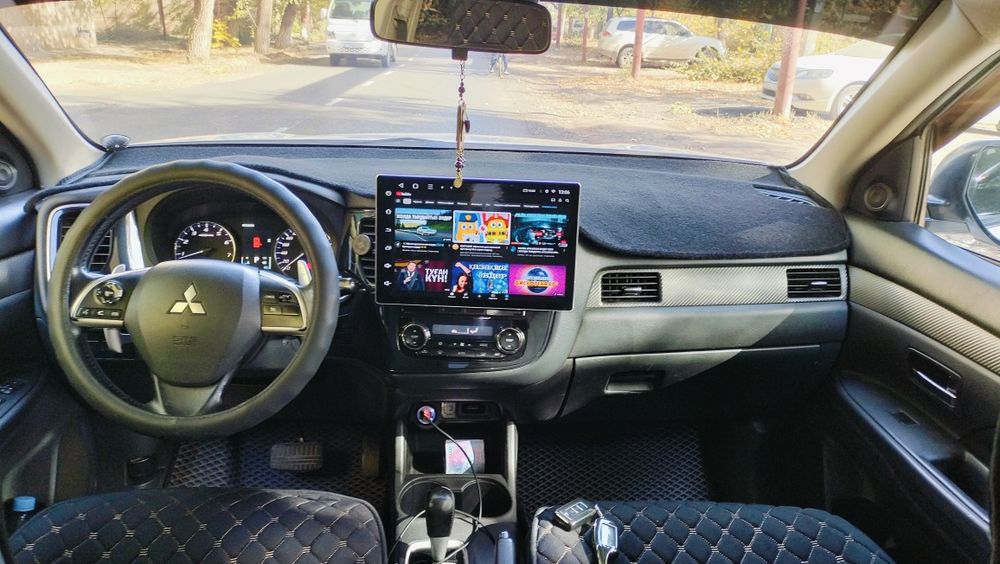 Продам андроид магнитолу 13 дуймов