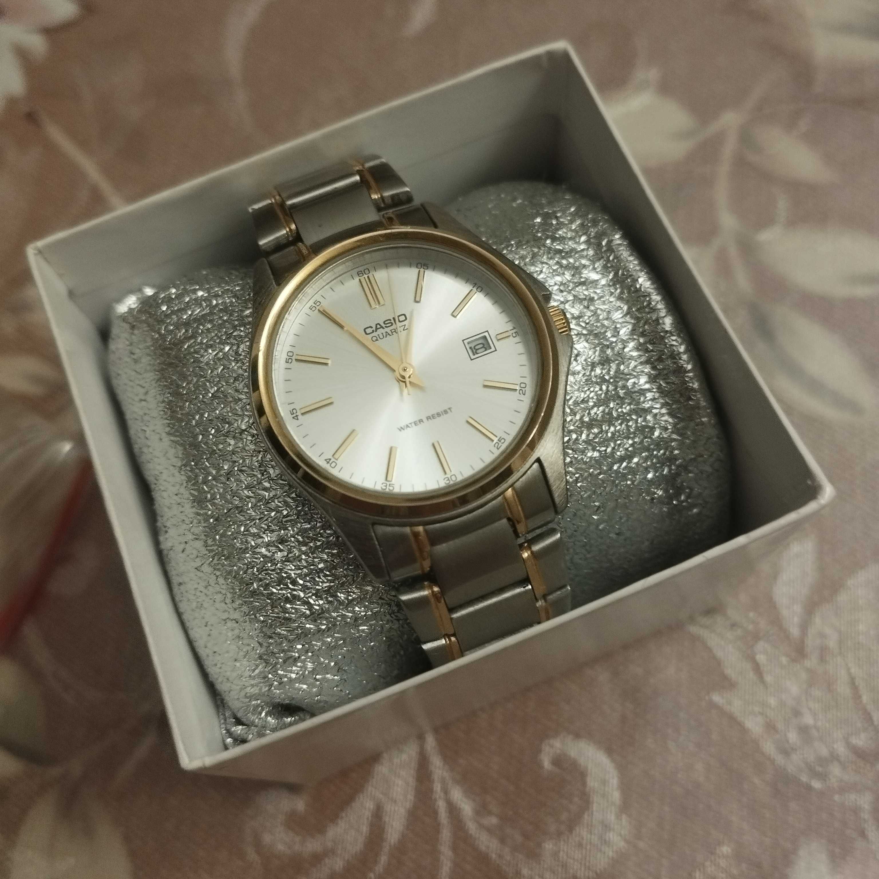 Часы Casio срочно продам