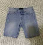 Pantaloni scurti Reserved
