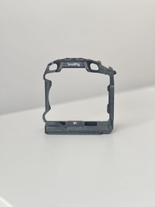 Half Cage Canon r5/r6 black mamba