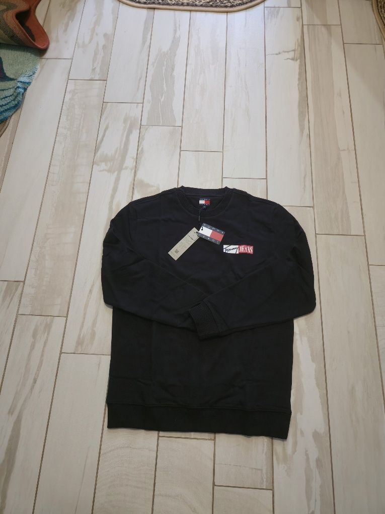 Trening Tommy Hilfiger 100% original, marimea M