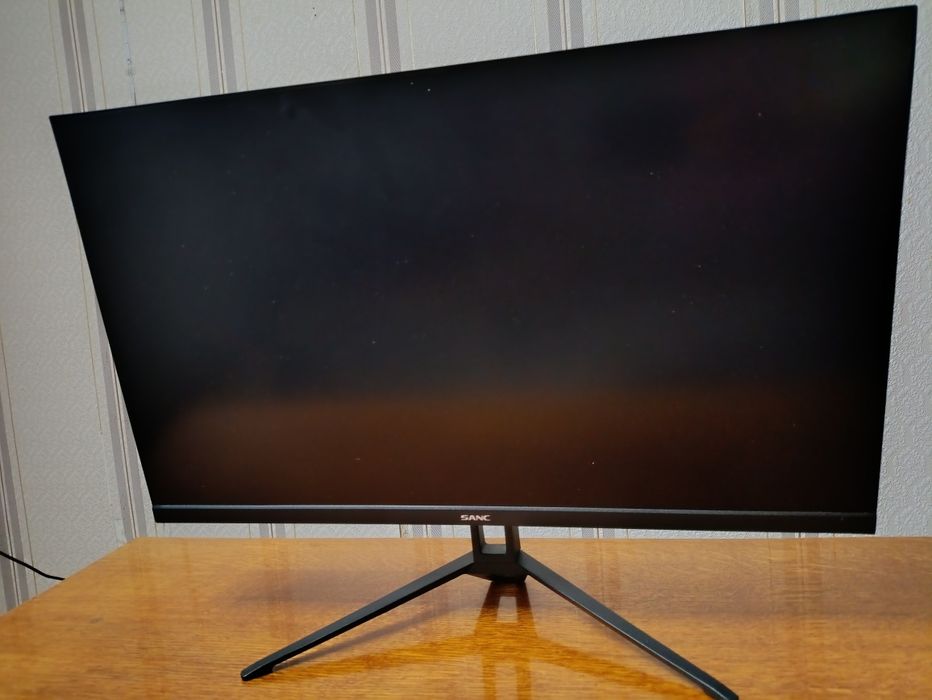 Продам LED монитор