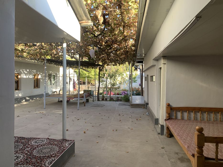 Ховли уй сотилади