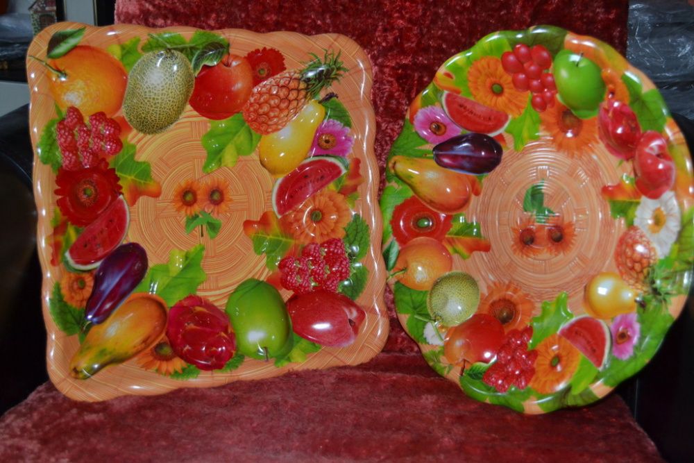 Set 2 tavi NOI- cu fructe si legume in relief/3D pop-up