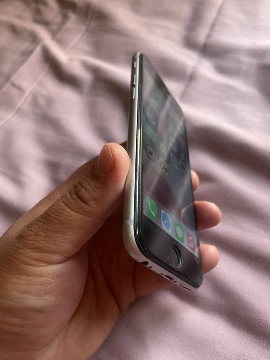 iPhone 6s holati zor karopka document xotira 64Gb useleni batari 100%