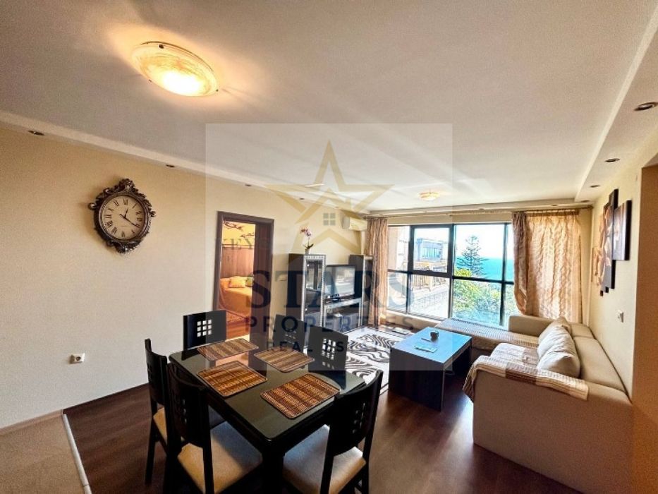 тристаен с морска панорама