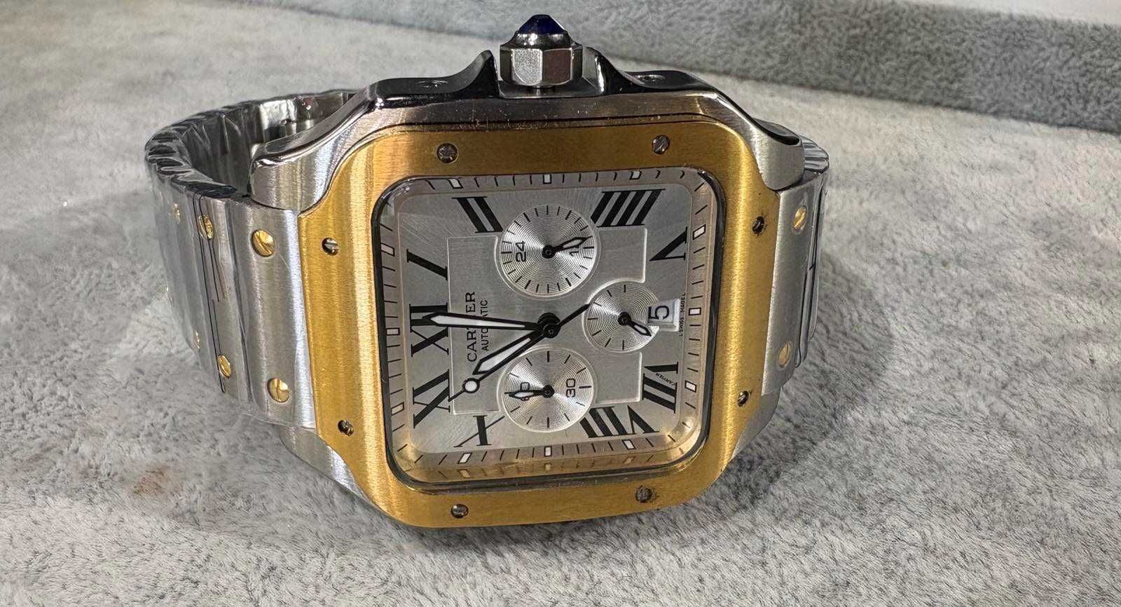 Часовник Cartier Santos de Cartier