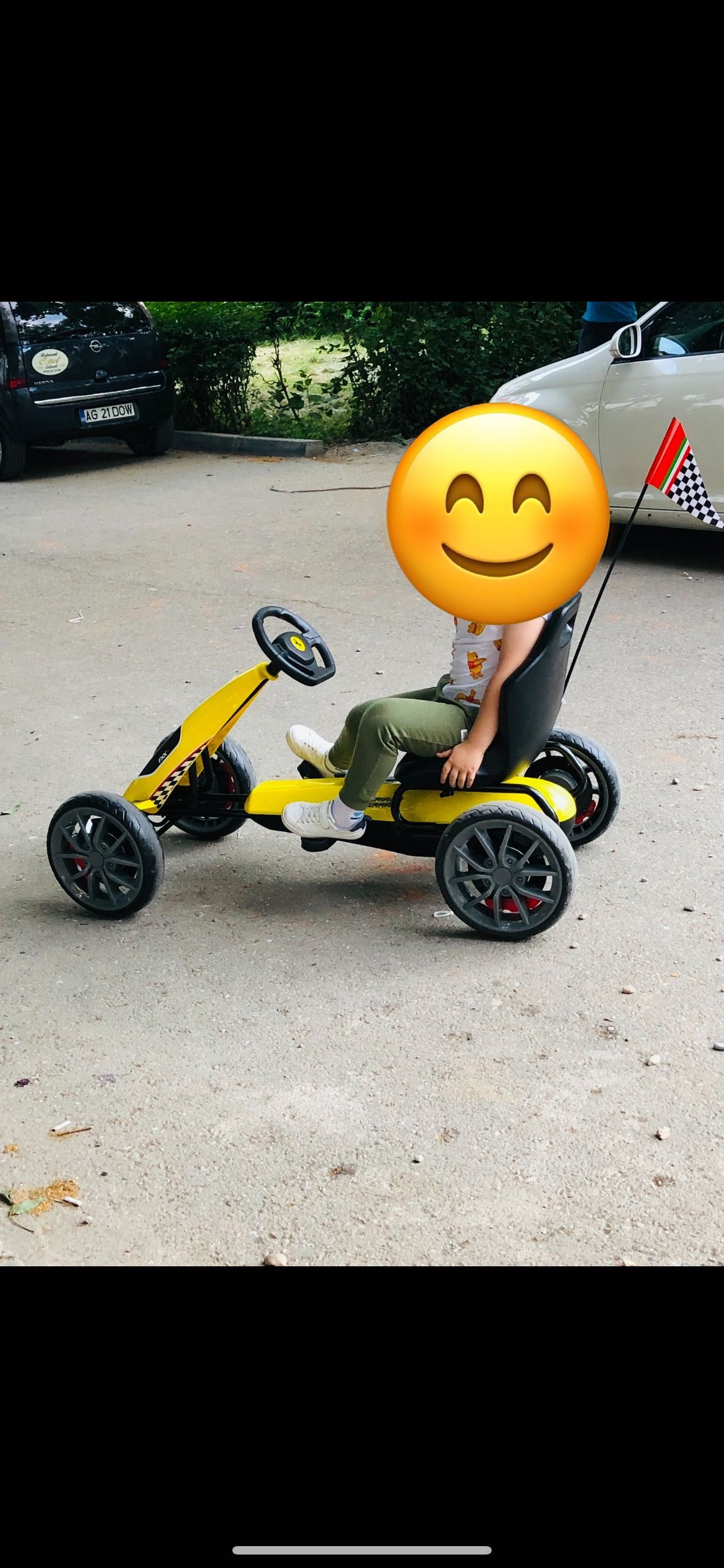 Vând kart pentru copii, susține până la o greutate de 40 de kg !