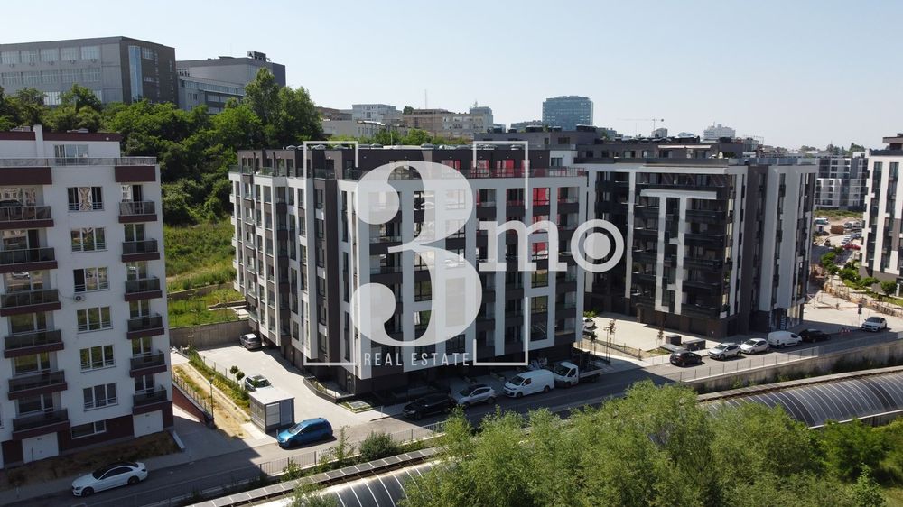 „3mo“ продава тристаен апартамент, находящ се в ж.к. Дружба 2