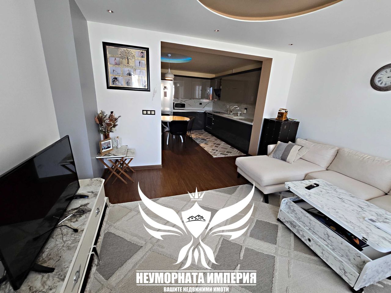 Дава се под наем Тристаен апартамент в Асеновград - 135 кв.м за 411 € - Снимка #4