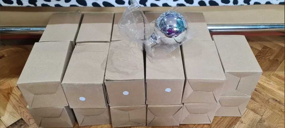 Bec LED cu efect de artificii 3D
