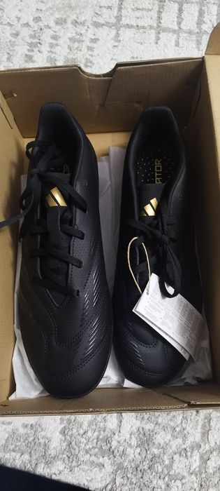 Стоножки Адидас predator club tf 42 2/3 и 44 2/3