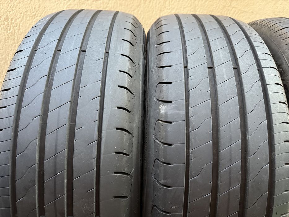Автомобилни гуми 215 55 18 Goodyear