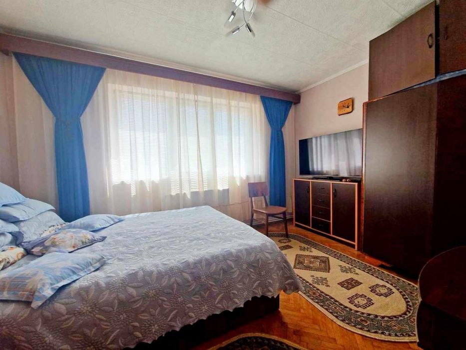 Vand apartament 3 camere 69.000 euro