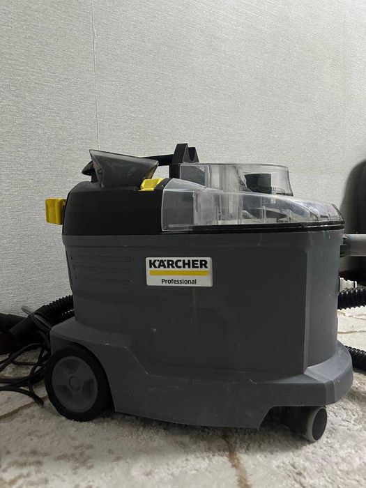 Моющий пылесос Karcher puzzy 8/1