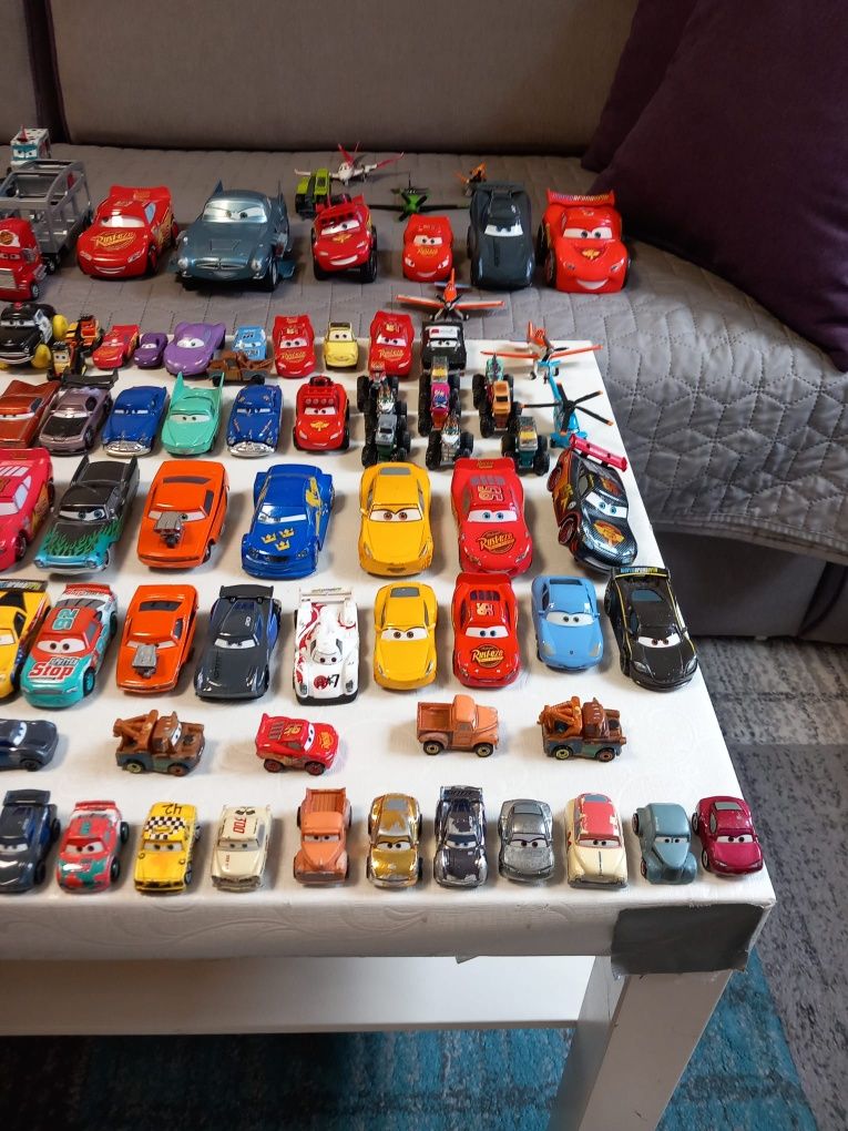 Mașinuțe Disney Cars Originale din Metal.Cititi tot Articolul !