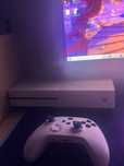 vand xbox one s + jocuri
