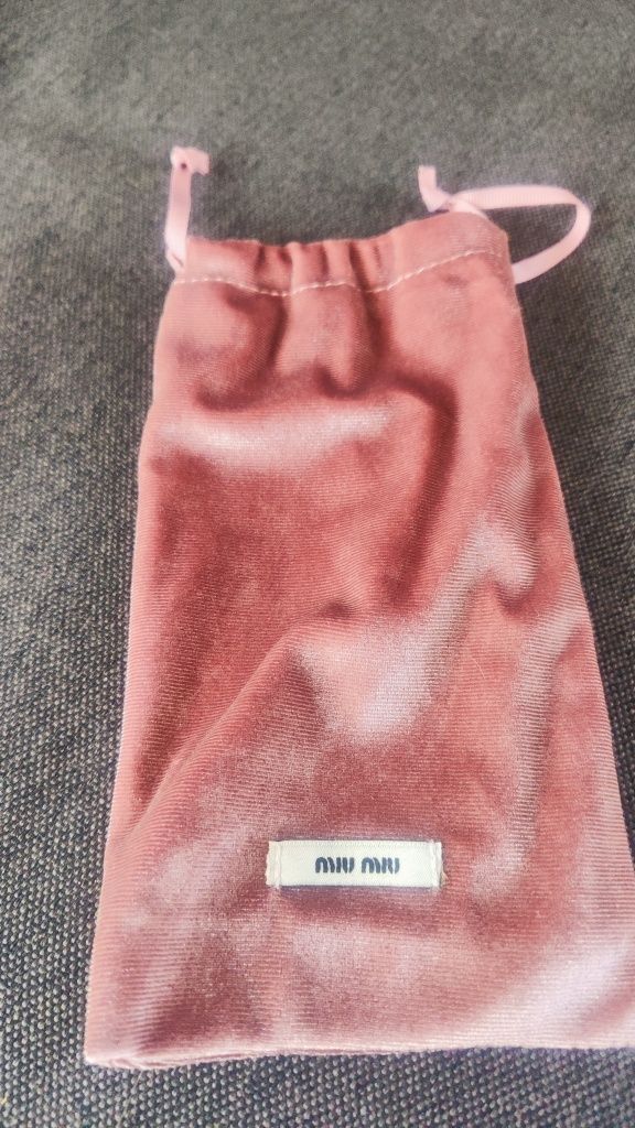 Оригинални слънчеви очила MIU MIU