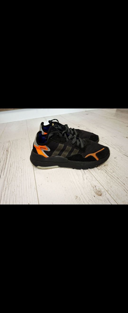 Adidas- Оригинални маратонки