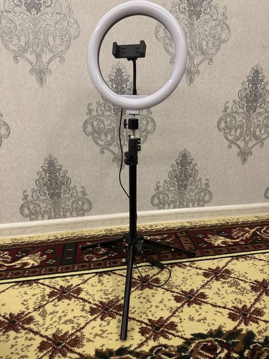 Штатив триног с лампой/ shtativ lampasi bn