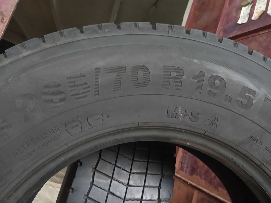 2 товарни гуми 265/70R19.5 Continental Hybrid HD3 140/138M M+S 16PR