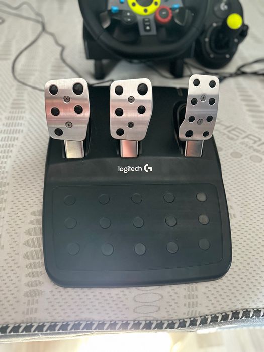 Ps 5 с волана Logitech
