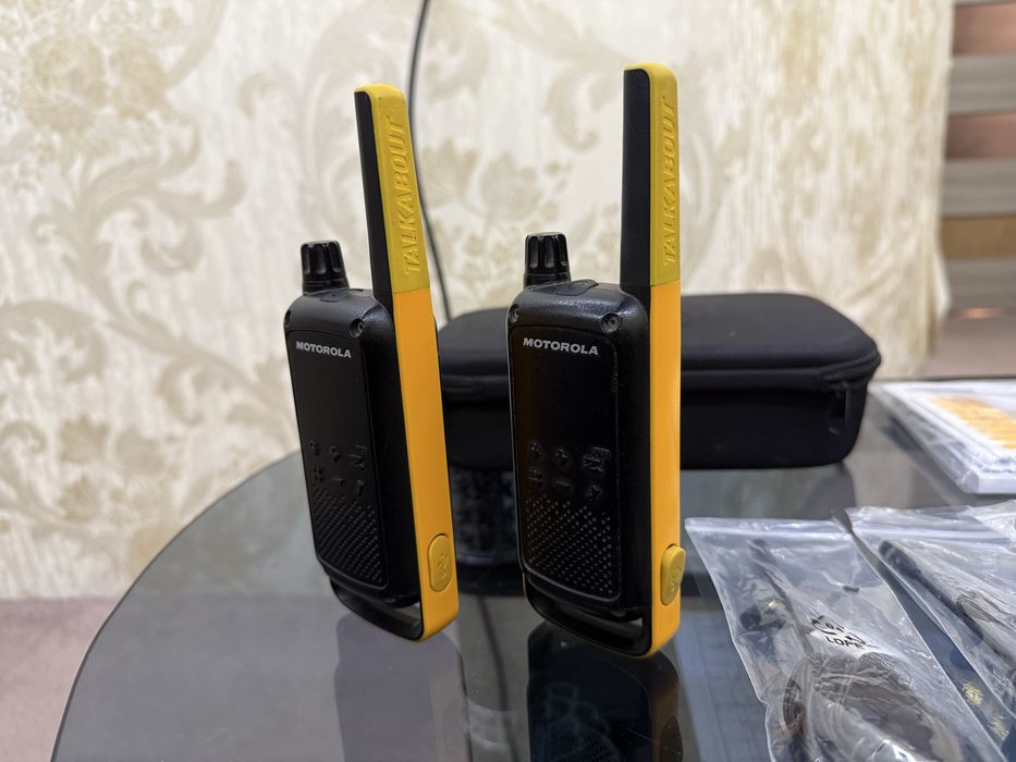 Продам рация Motorola T82