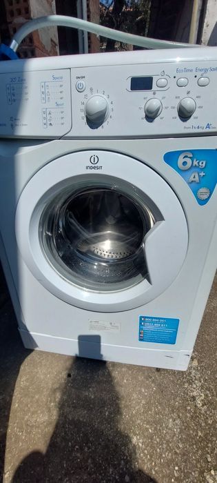 Пералня INDESIT 6kg.