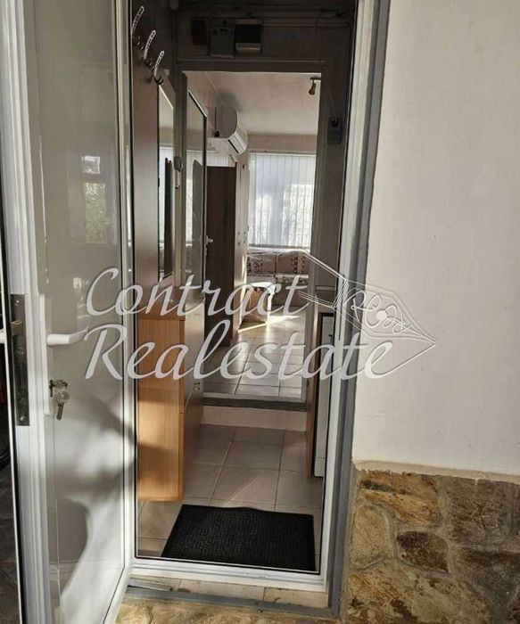 Дава се под наем Едностаен апартамент в Варна, Цветен квартал - 20 кв.м за 255 € - Снимка #3