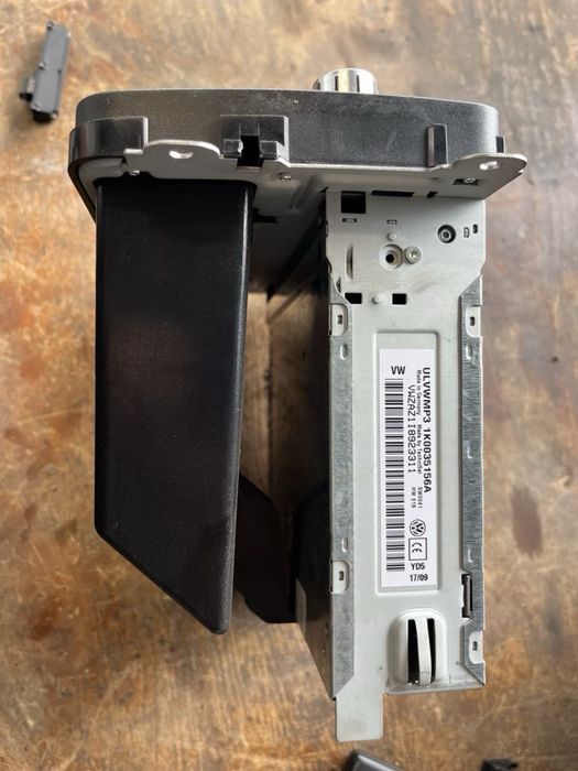 Оригинално CD радио плеър VW Golf 6 Passat T2 tiguan 1k0035156 Mp3