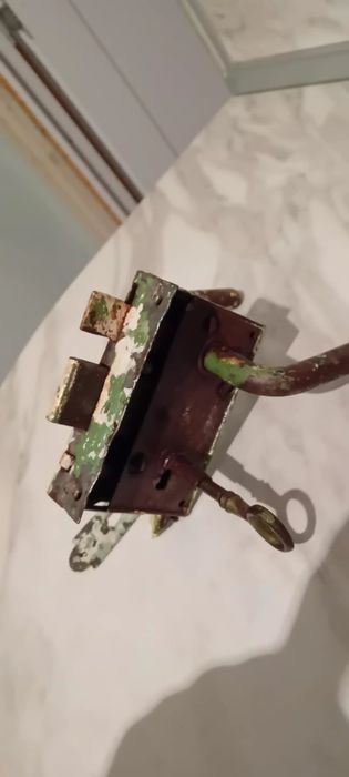 Ретро работеща брава