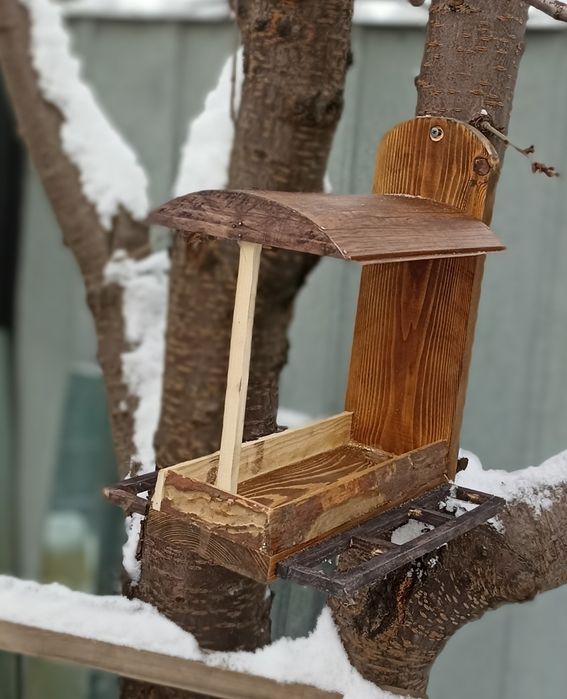 Кормушка для птиц