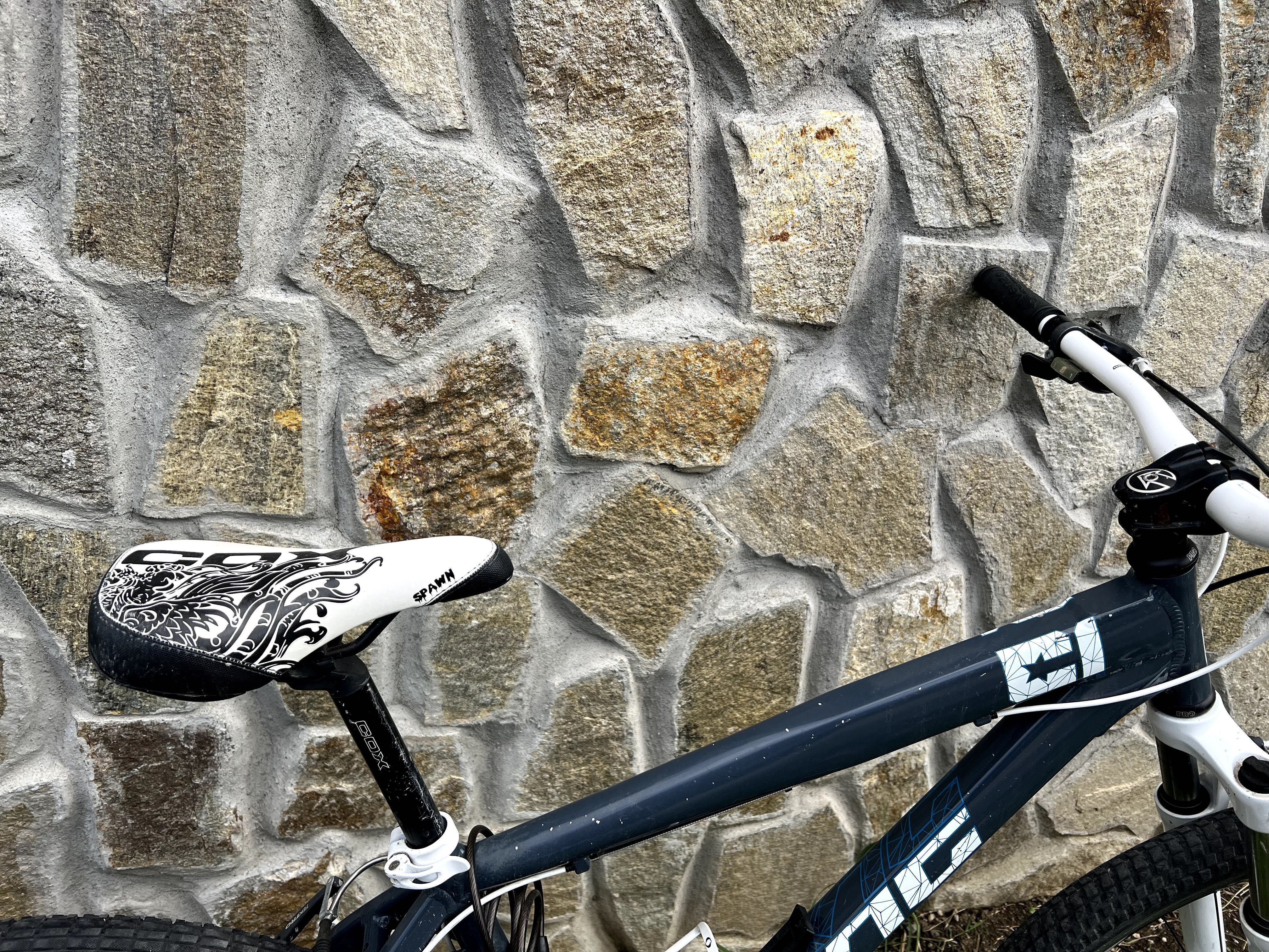 Продавам Drag C1 Dirtjump –  14.5" рамка, 3x8 скорости Shimano