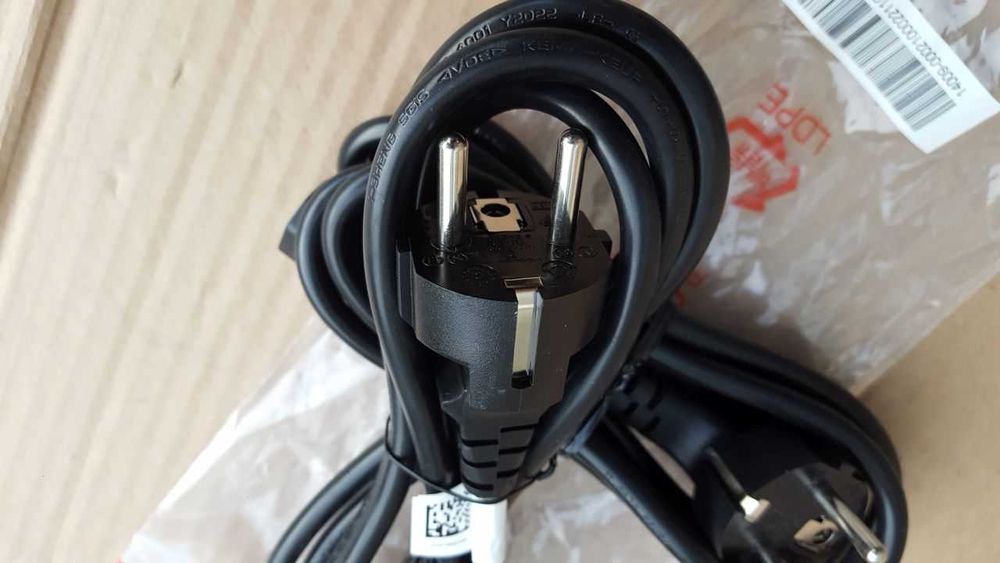 Set 30 cabluri alimentare Schuko IEC C13 230V 3 pini - NOU