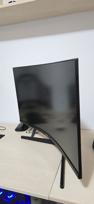Samsung Odyssey G5, 165hz, panou VA, curbat, QHD,32inch