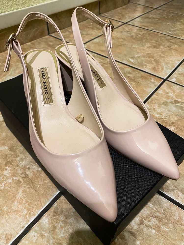 Pantofi Zara NOI eleganti