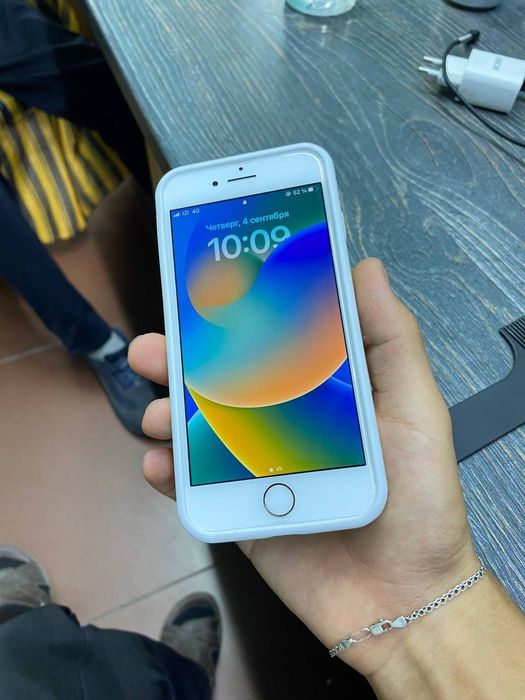 Айфон 8 сатылады