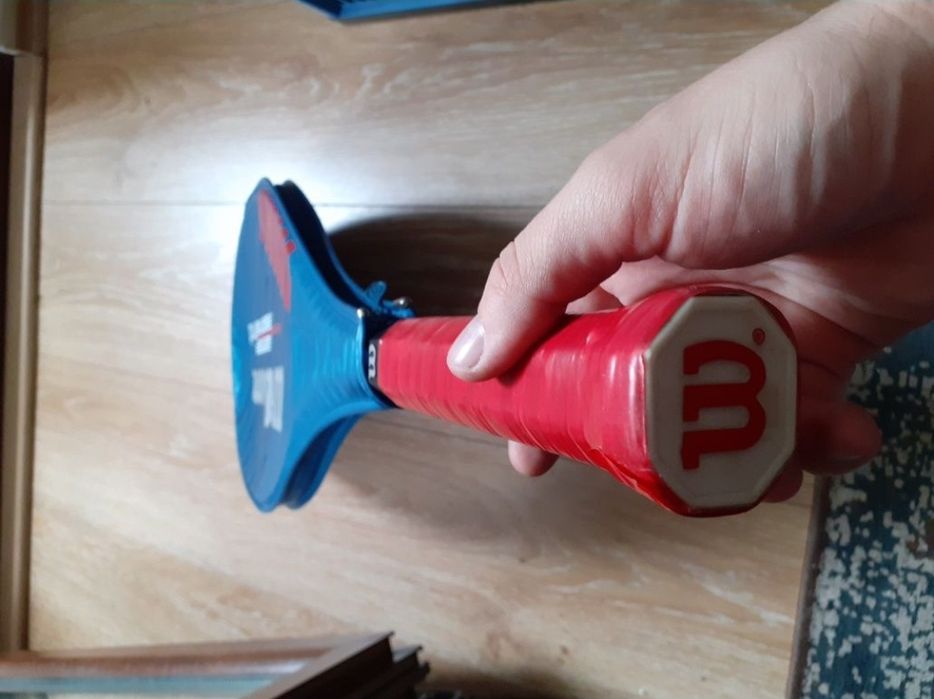 Racheta noua tenis Wilson apt mid Originala