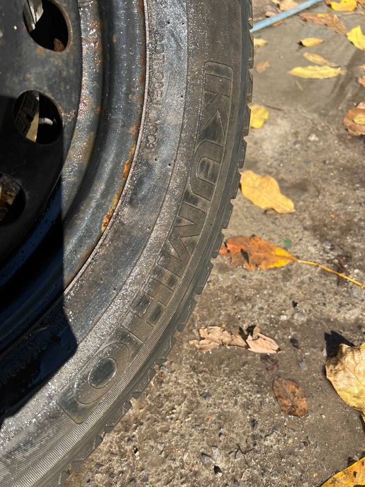 Зимни гуми с джанти Kumho I’Zen KW31 225/65 R17 106R 5x114.3 – 2 броя