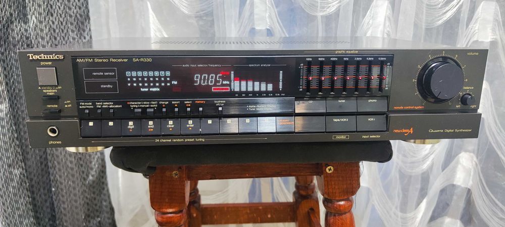 Amplificator Audio Technics SA-R330 Statie Amplituner cu Egalizator