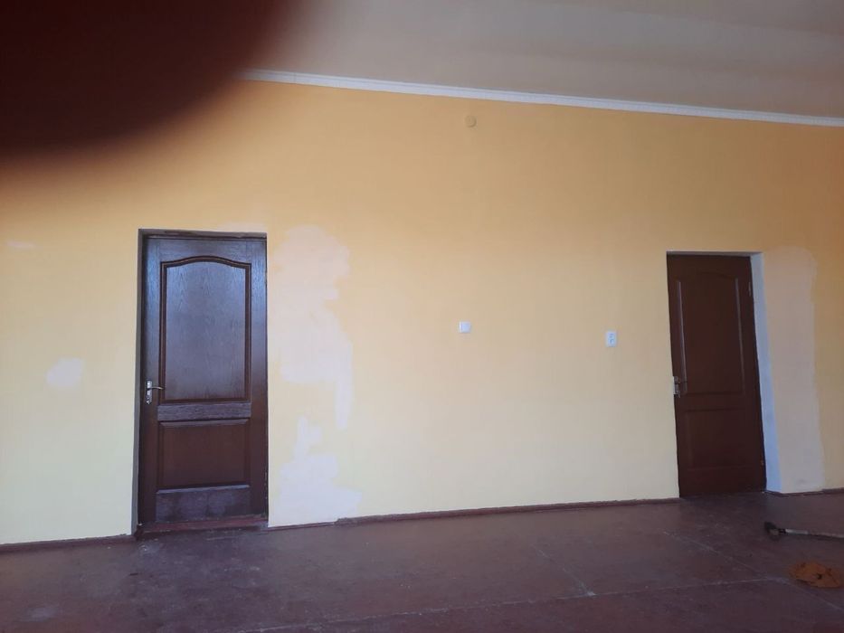 Сотилади зудлик билан 7 соток 7 хона подвали билан Каттаккургон шахар