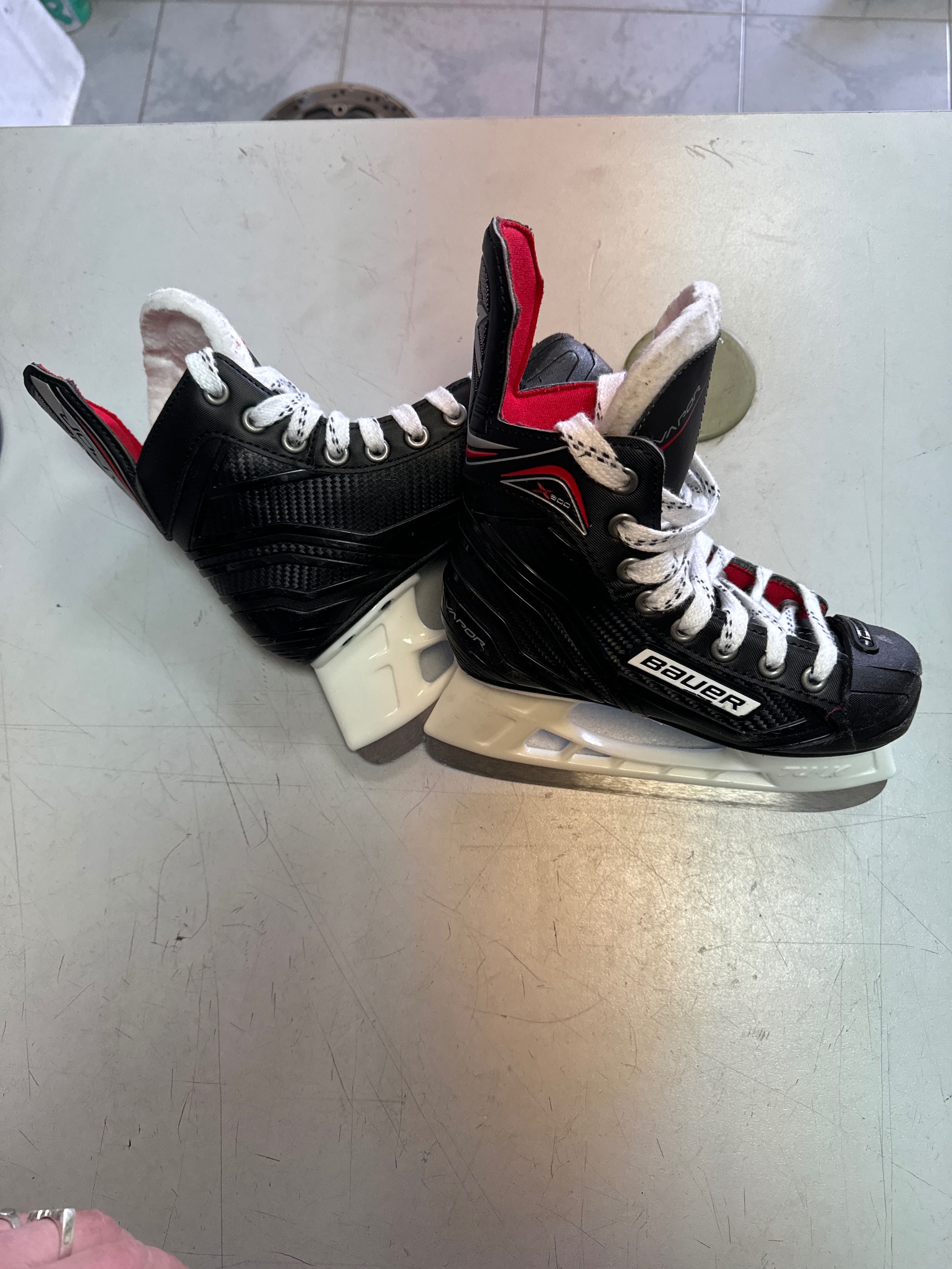 Кънки за хокей на лед Bauer Vapor X300
