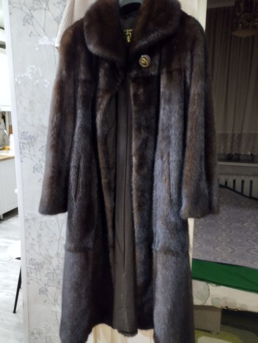 Шуба норковая продам