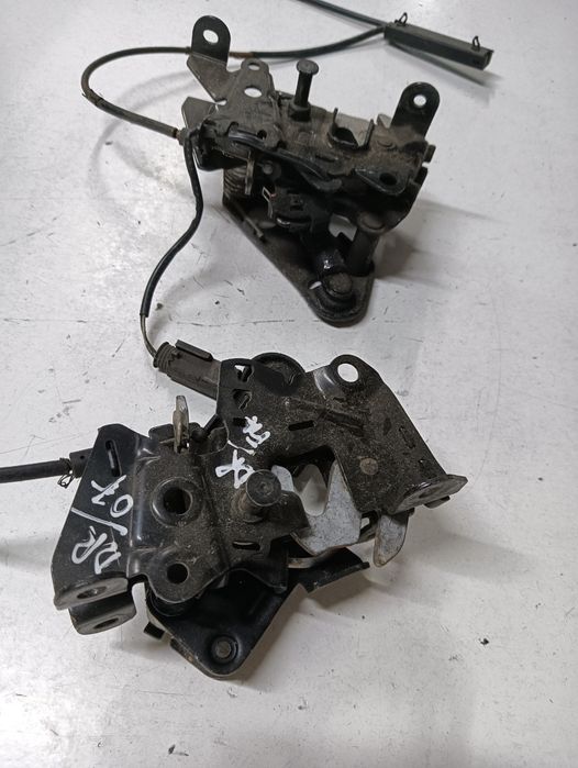 Incuietoare capota  BMW 7 V F01, F02, F03, F04 2008 - 2015