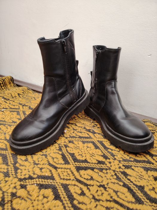 Vând ghete băieți Zara