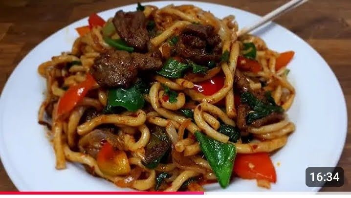 Уйгур лагман ва уйгур тоомлари