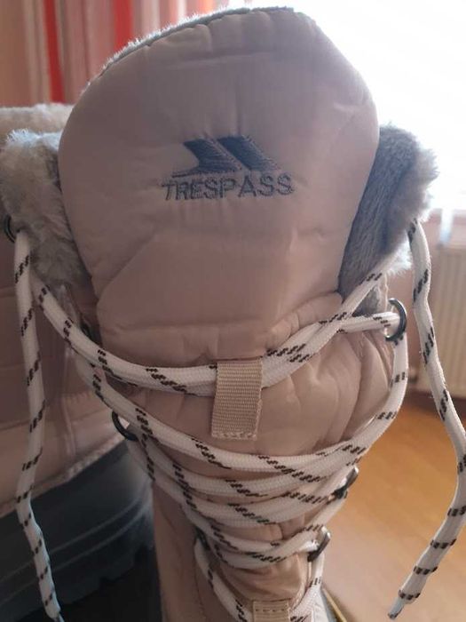 ghete pentru doamne si domnisoare